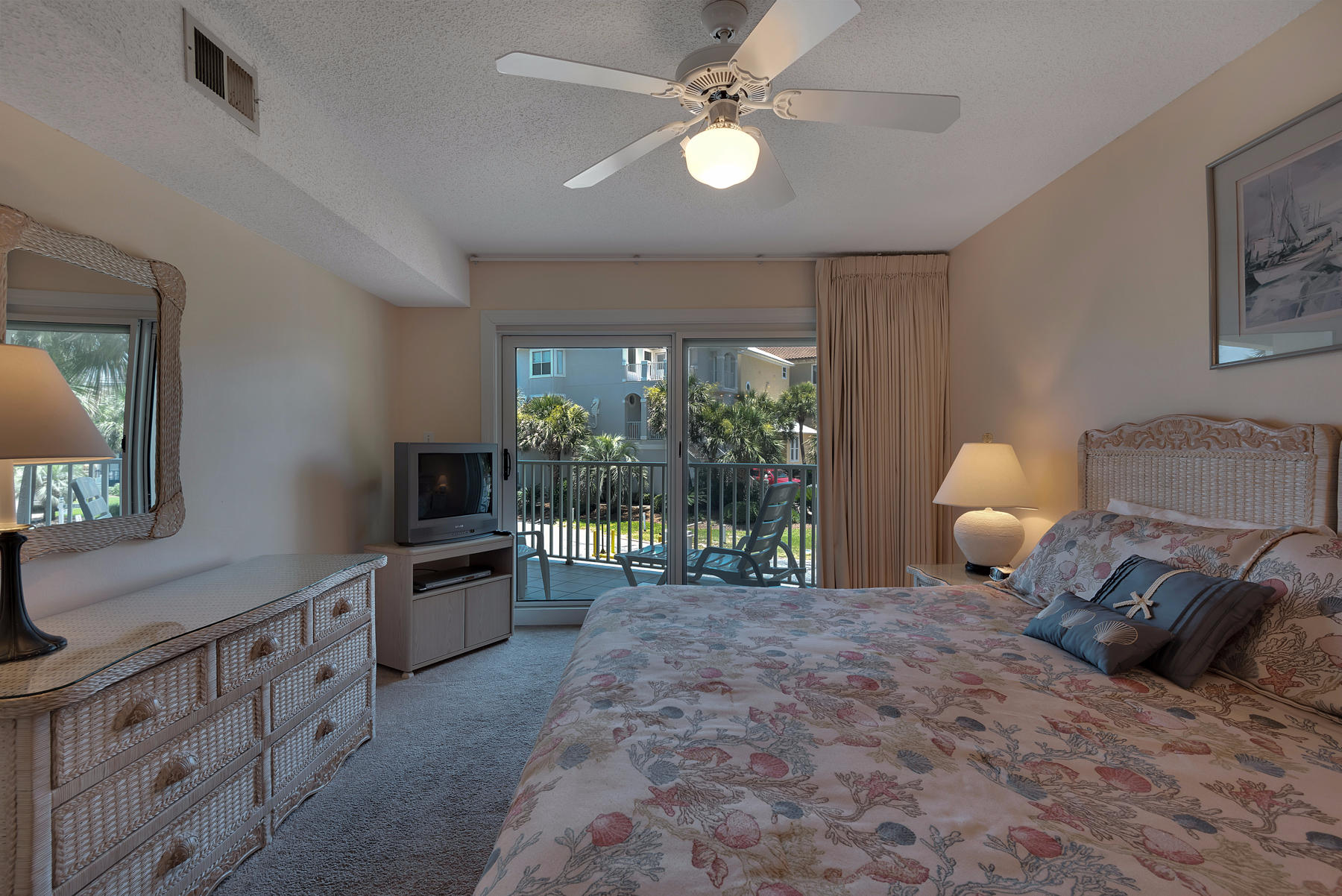 MARAVILLA CONDO 1 - Residential