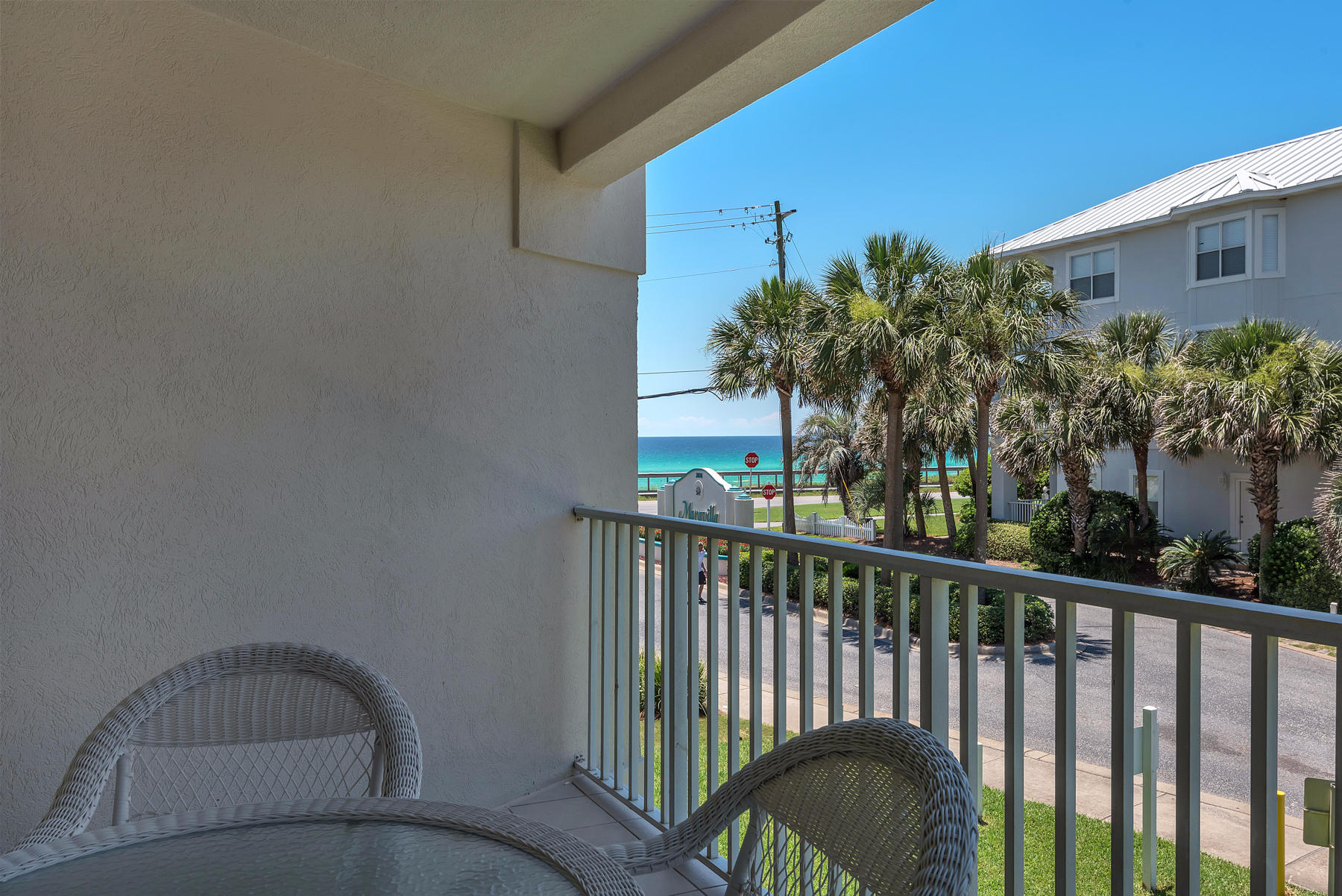 MARAVILLA CONDO 1 - Residential