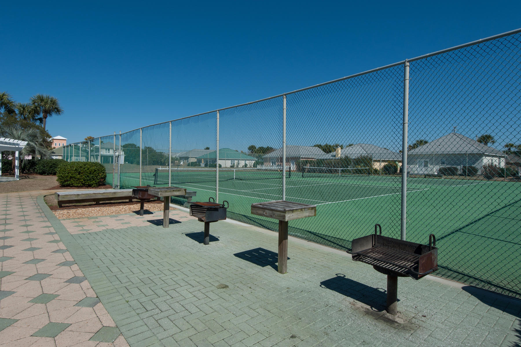 MARAVILLA CONDO 1 - Residential