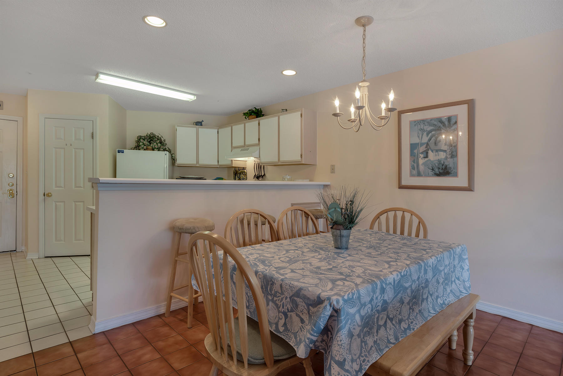 MARAVILLA CONDO 1 - Residential