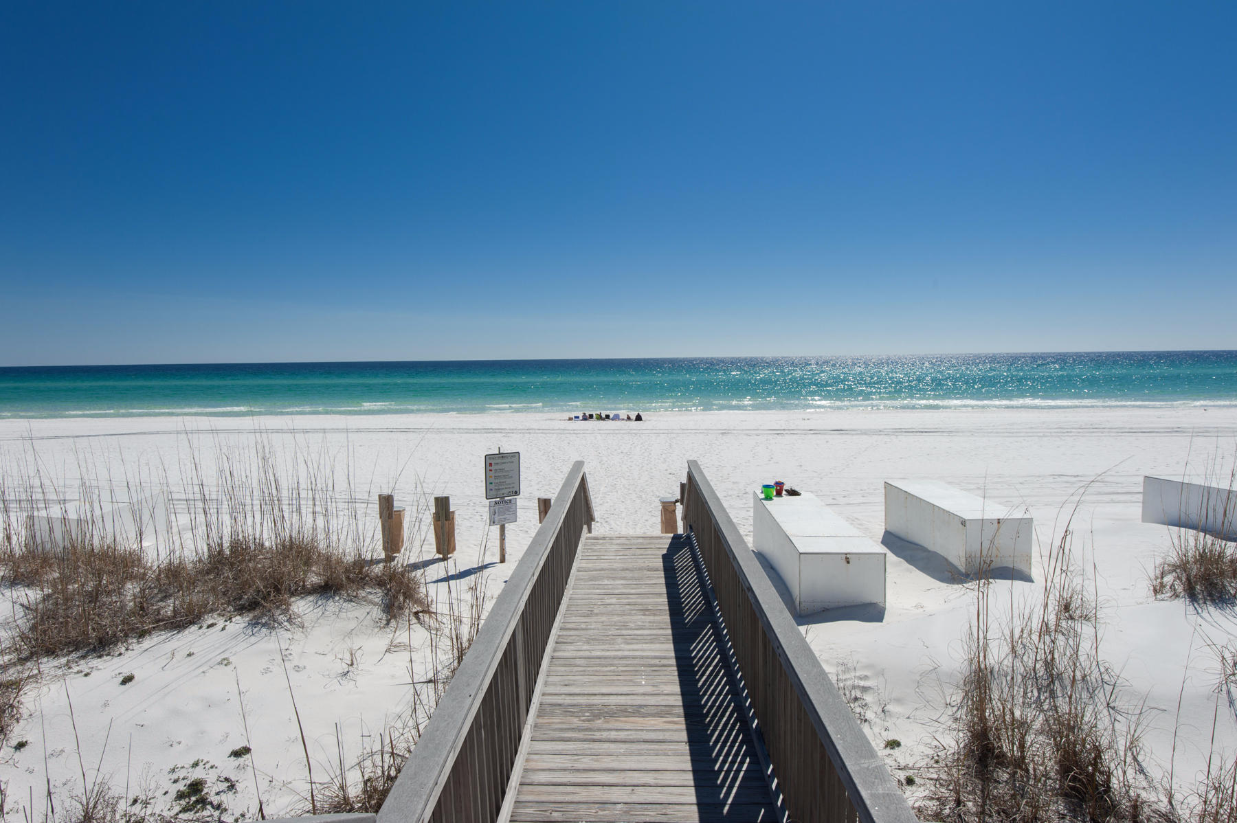 MARAVILLA CONDO 1 - Residential