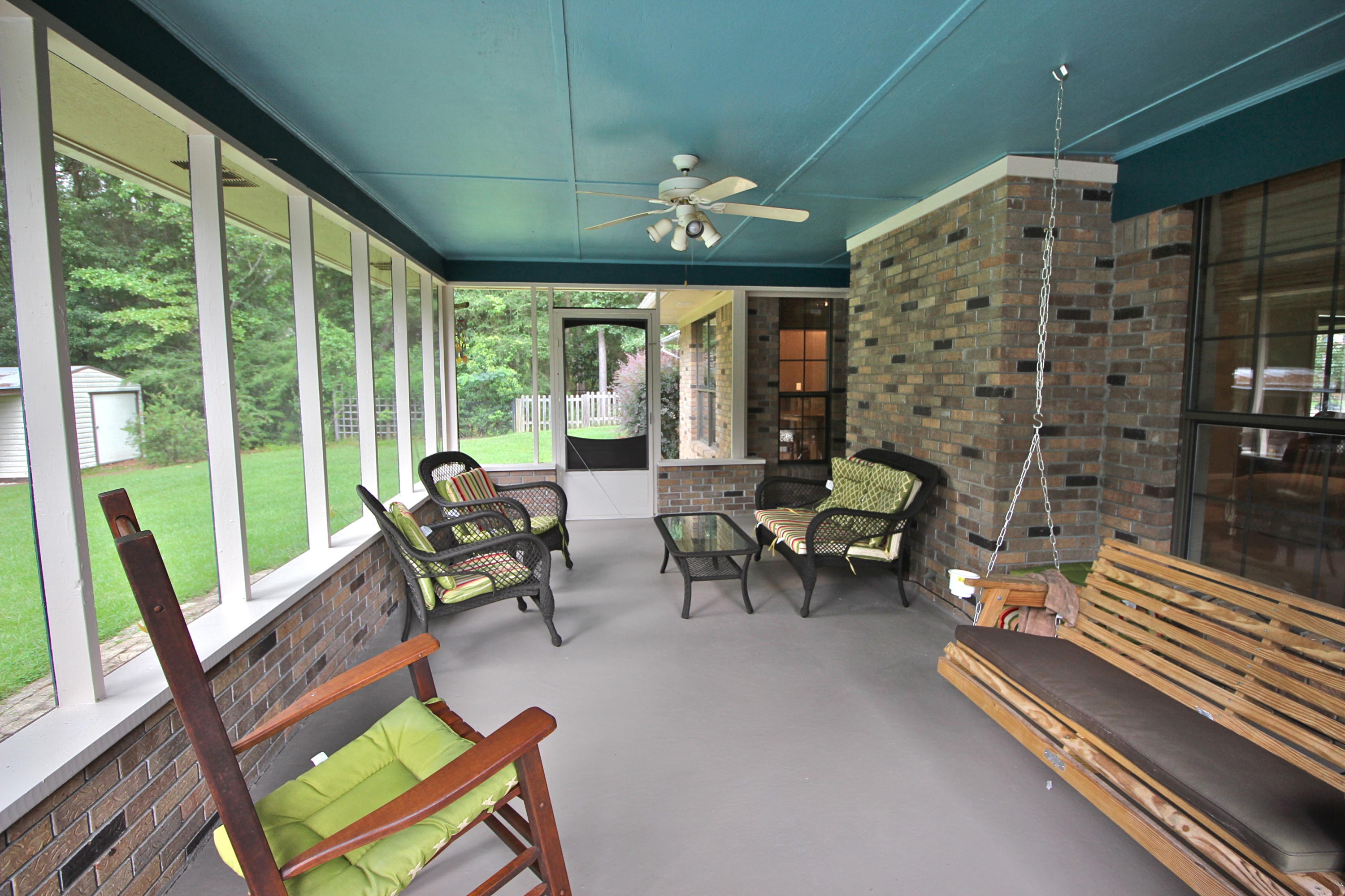 PINE SHORES - Residential