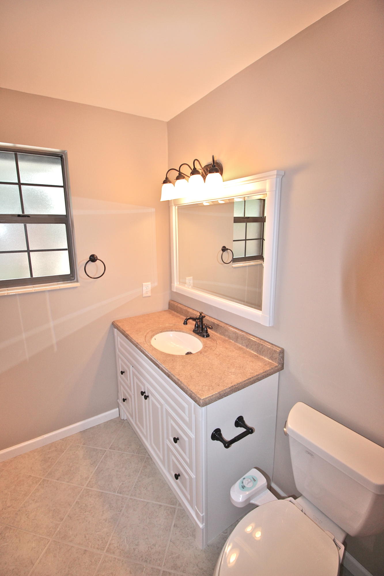 PINE SHORES - Residential