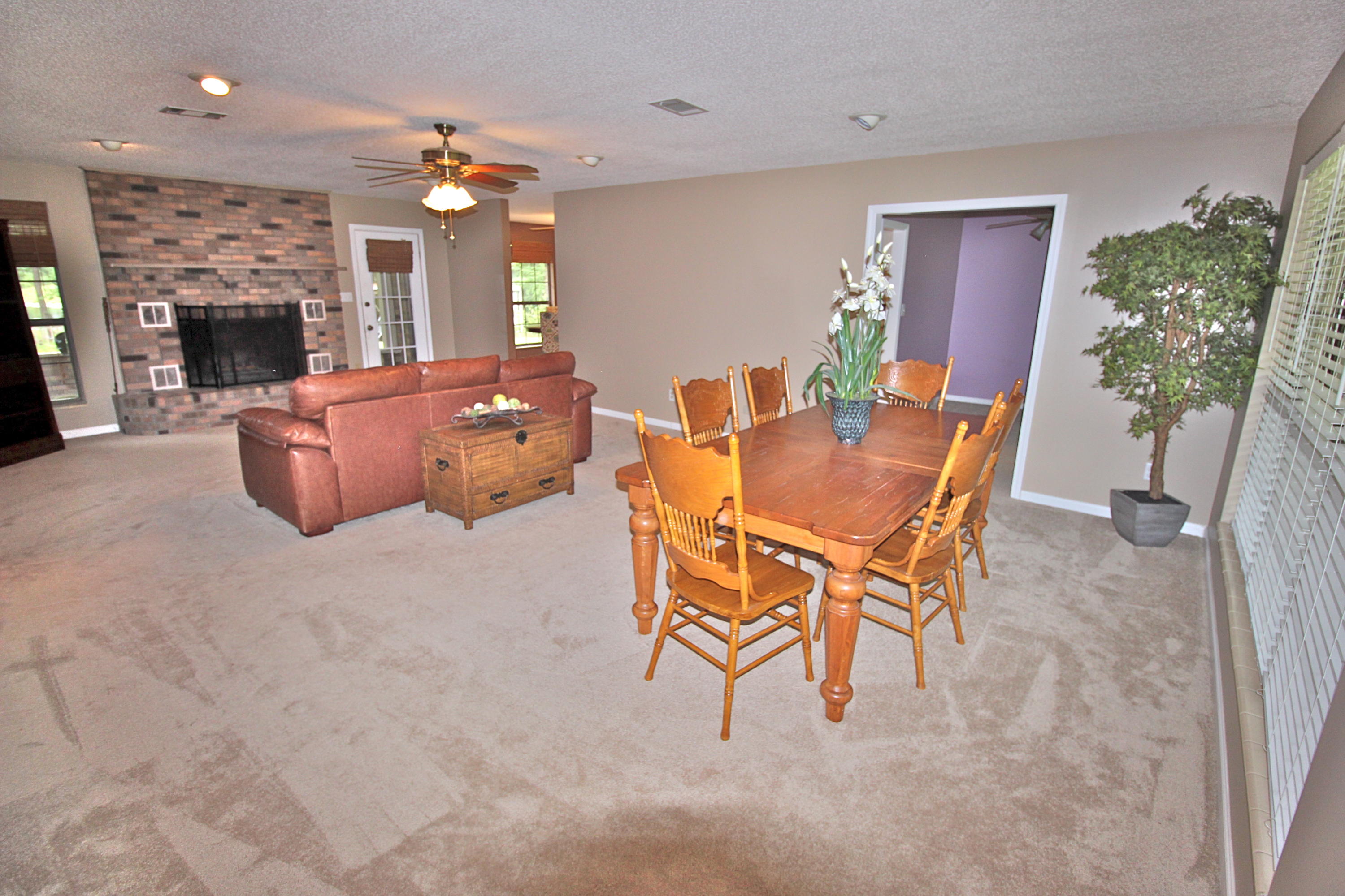 PINE SHORES - Residential