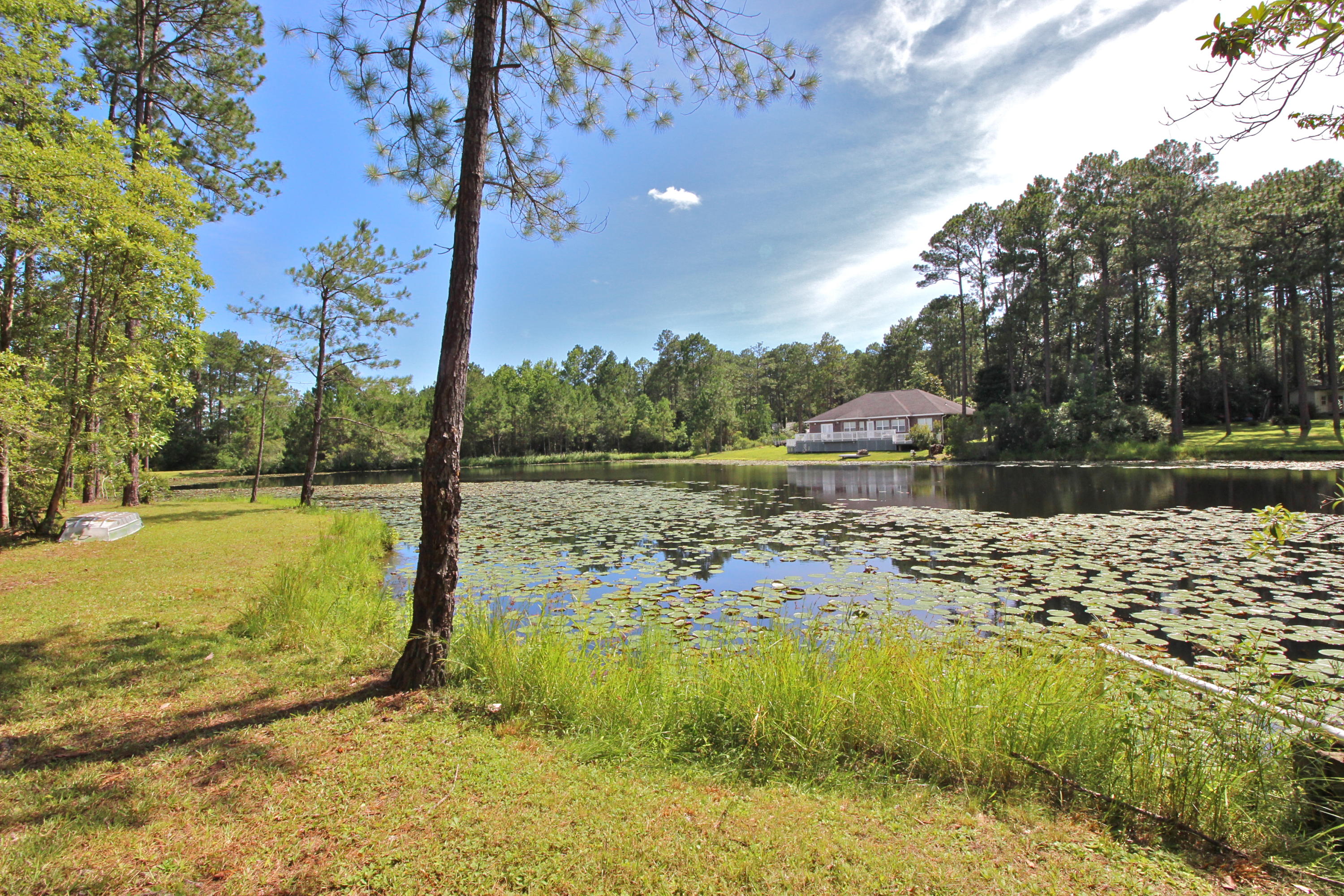 PINE SHORES - Residential