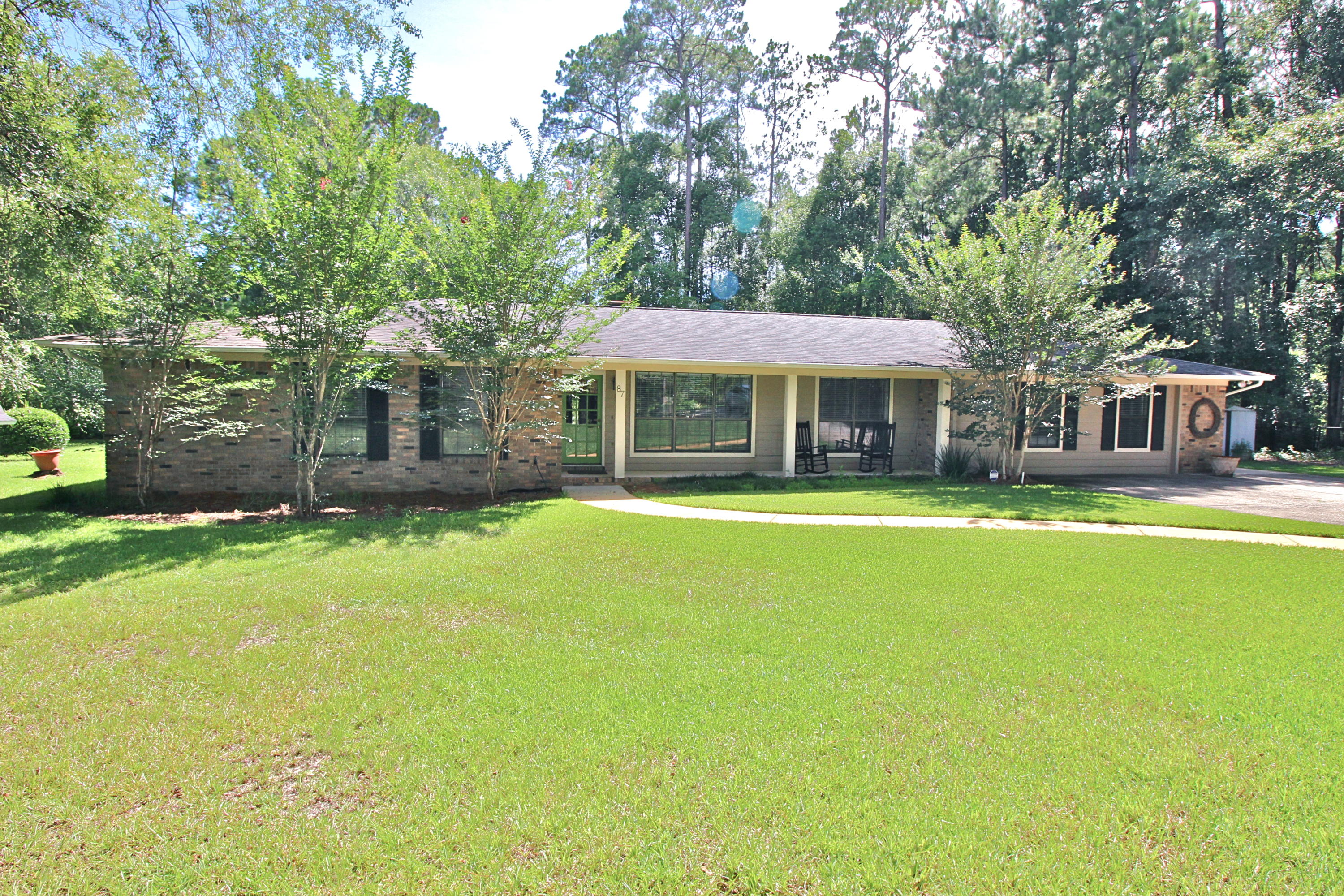 PINE SHORES - Residential