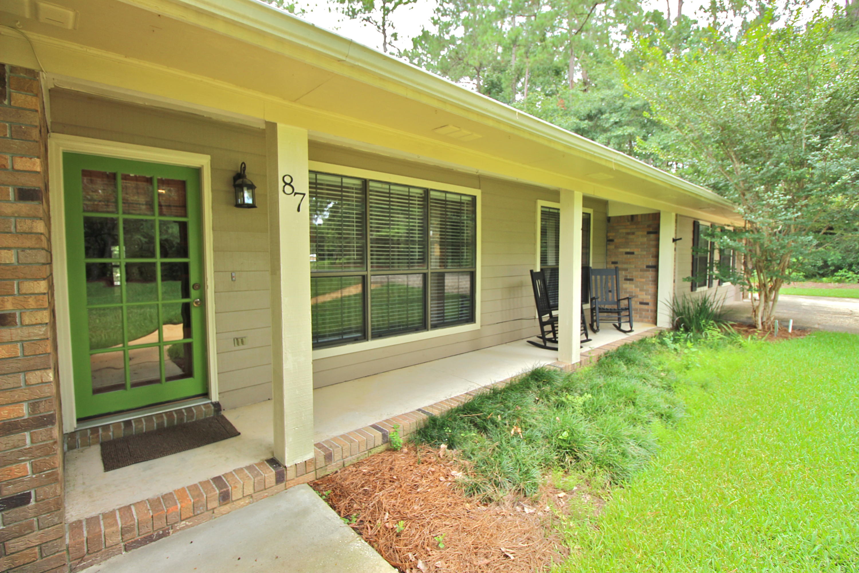 PINE SHORES - Residential