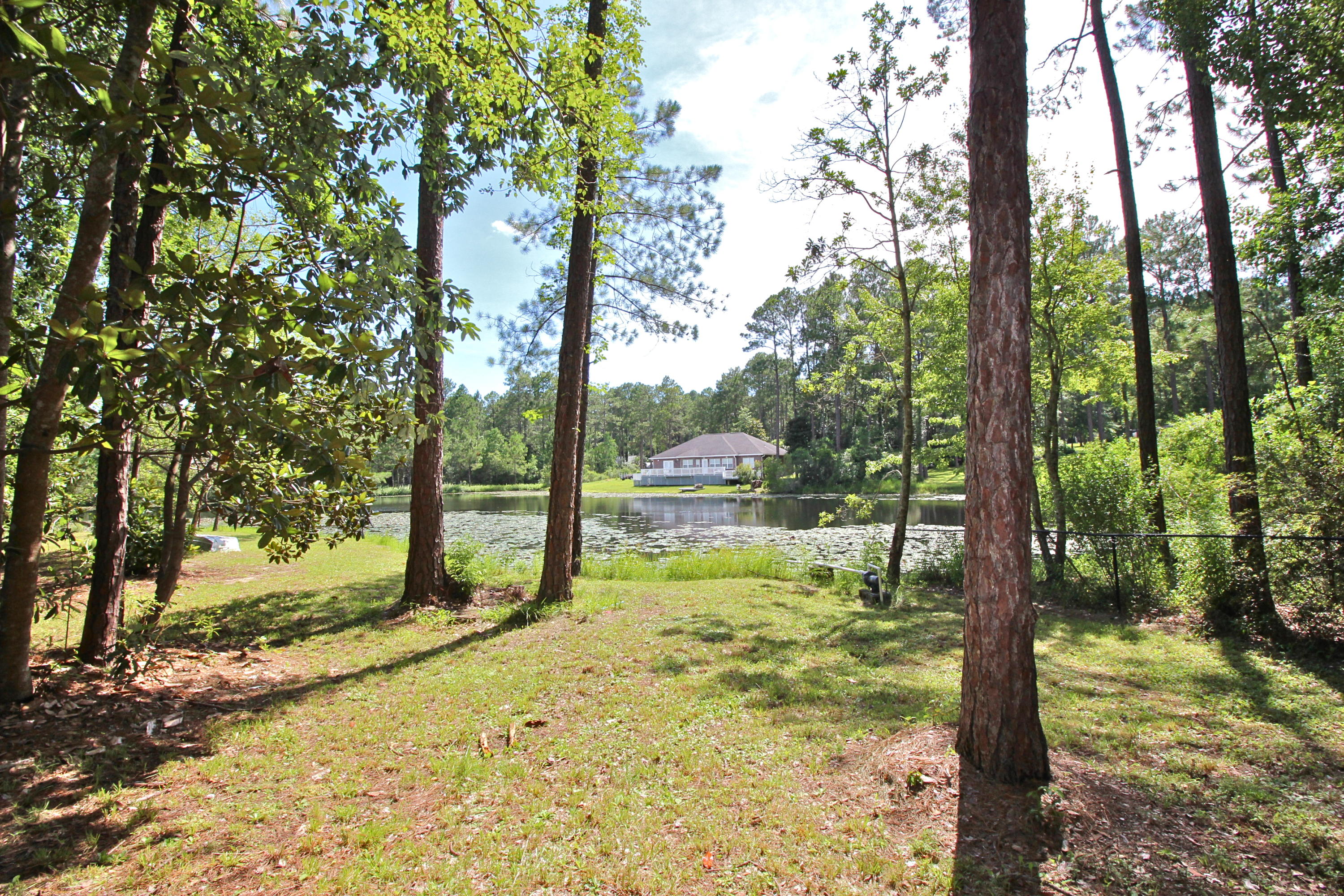 PINE SHORES - Residential