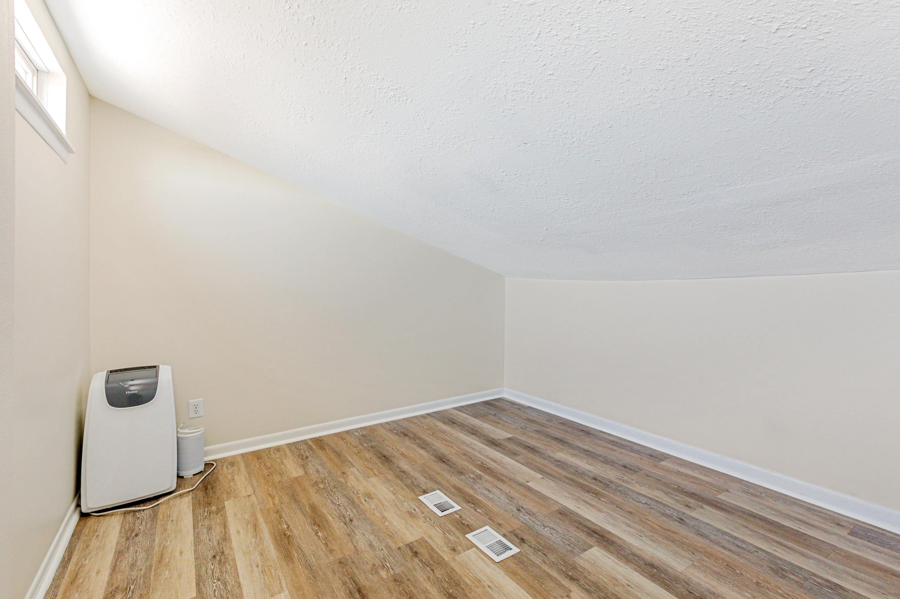 COMMODORES LANDING - Residential