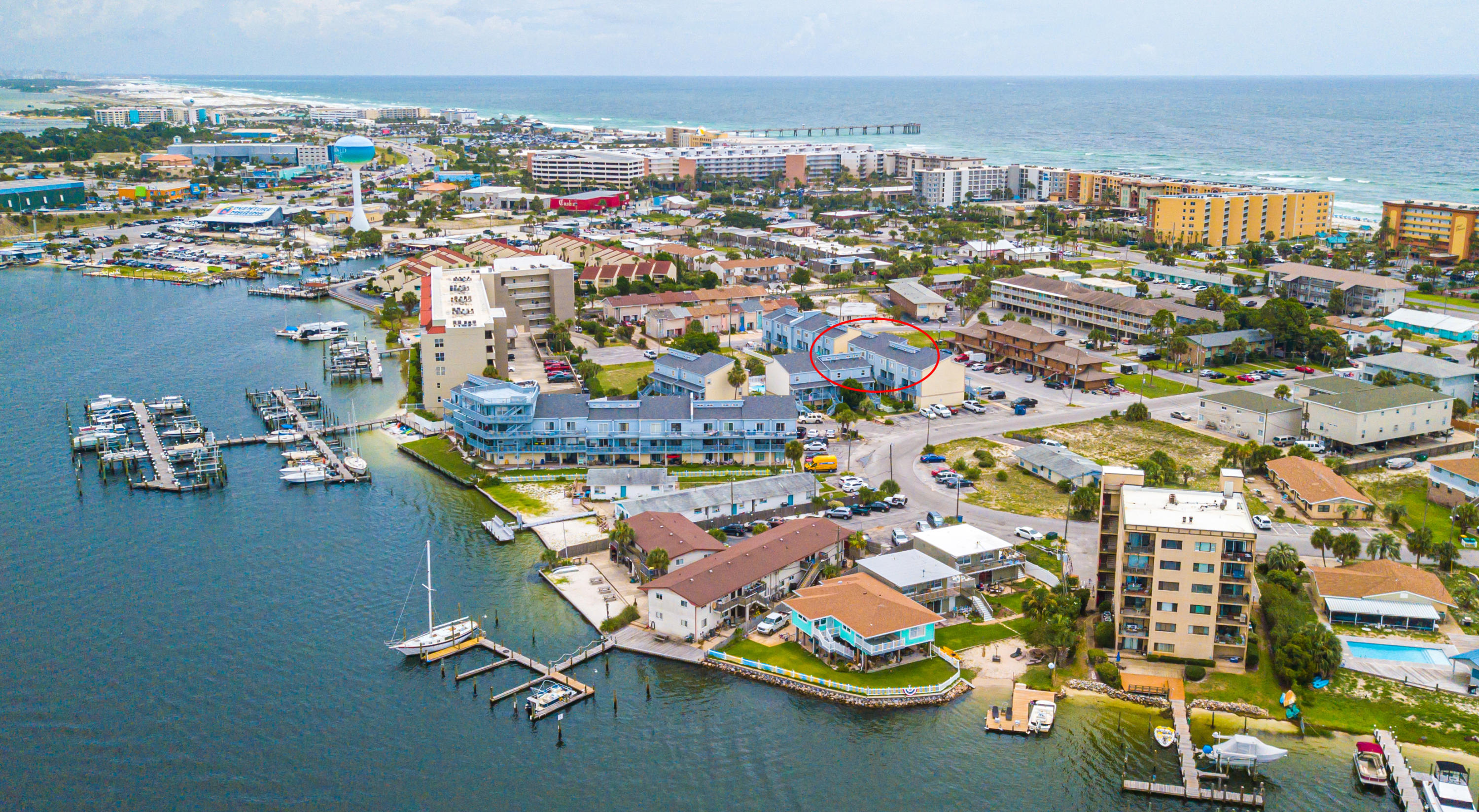 COMMODORES LANDING - Residential