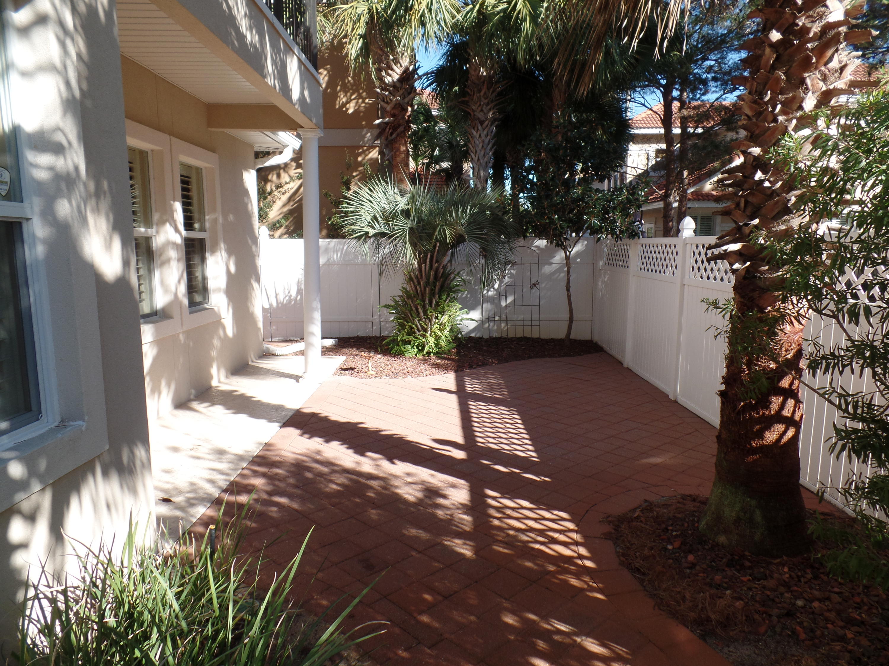 CALUSA BAY S/D - Residential