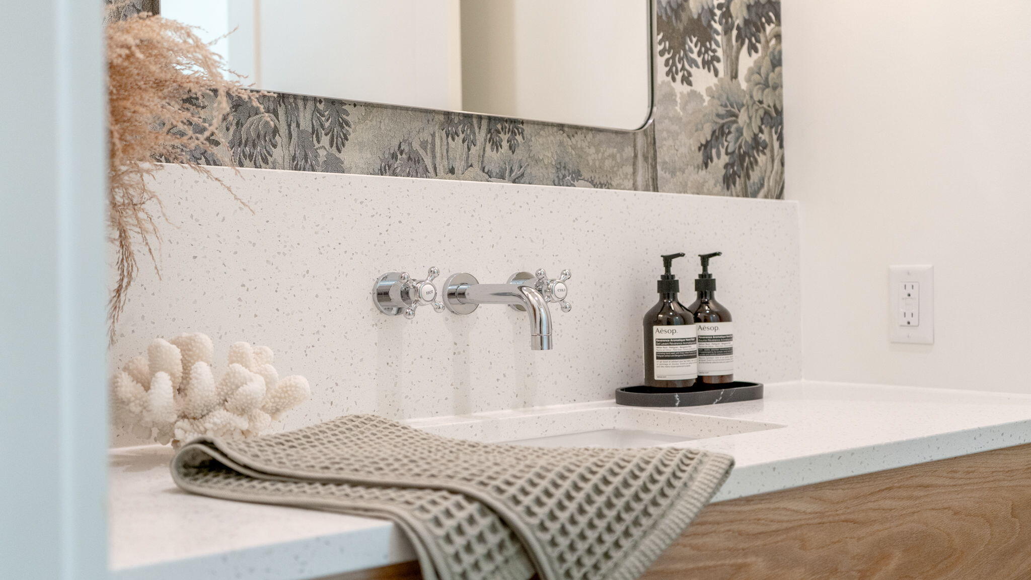 MAGNOLIA BEACH - Residential