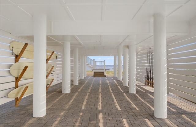 MAGNOLIA BEACH - Residential