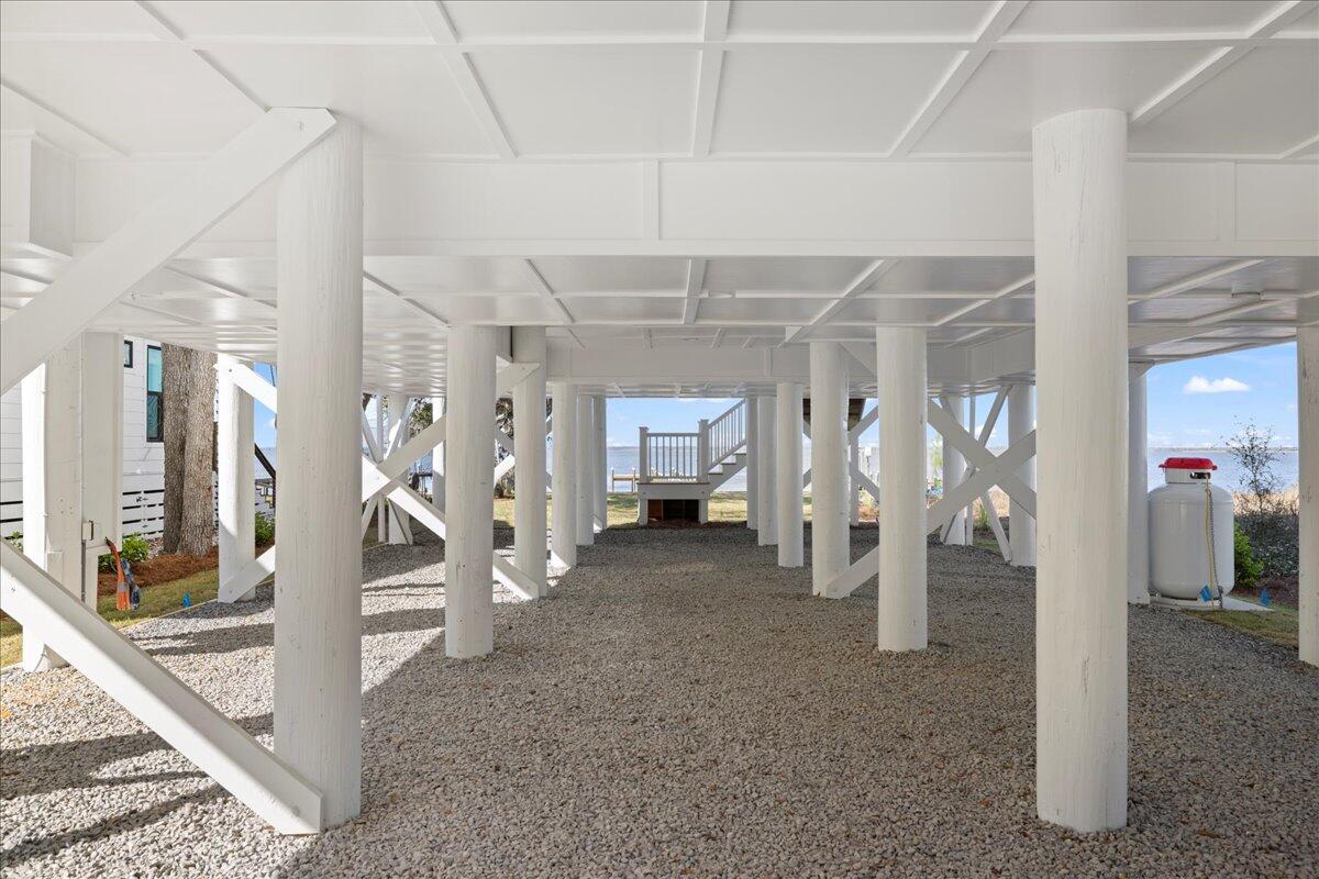 MAGNOLIA BEACH - Residential