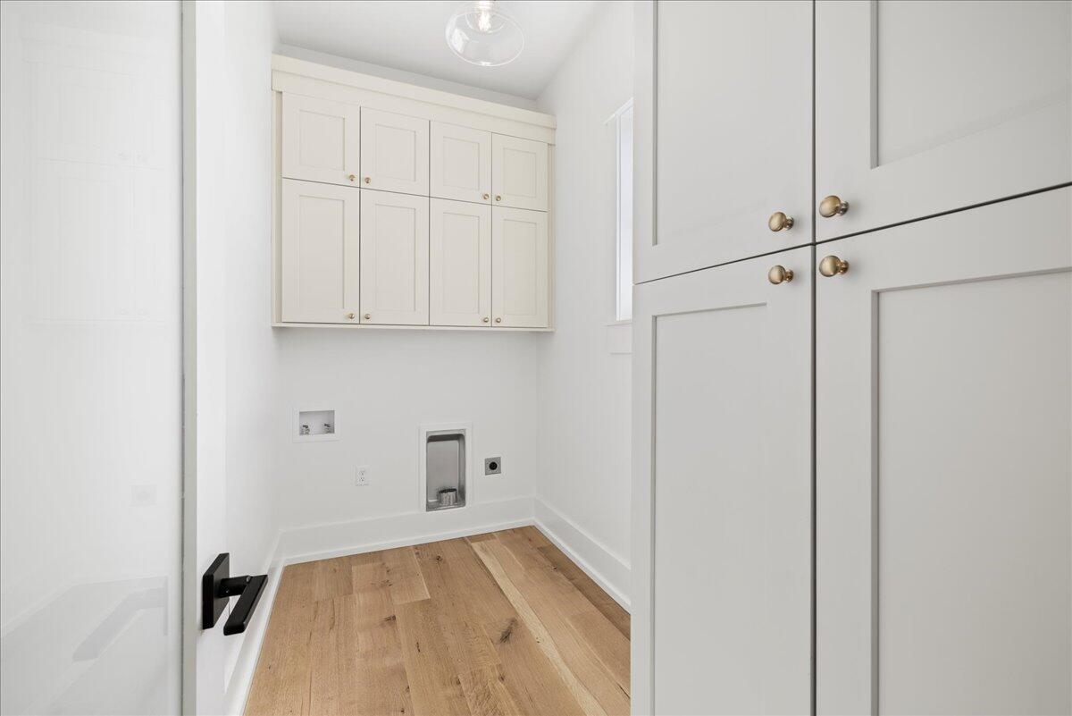 MAGNOLIA BEACH - Residential