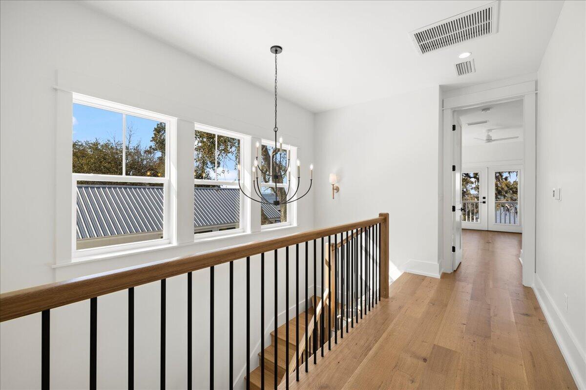 MAGNOLIA BEACH - Residential