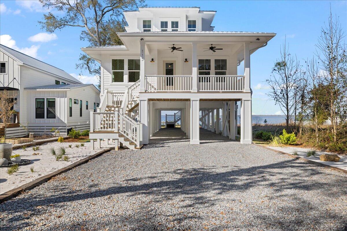 MAGNOLIA BEACH - Residential