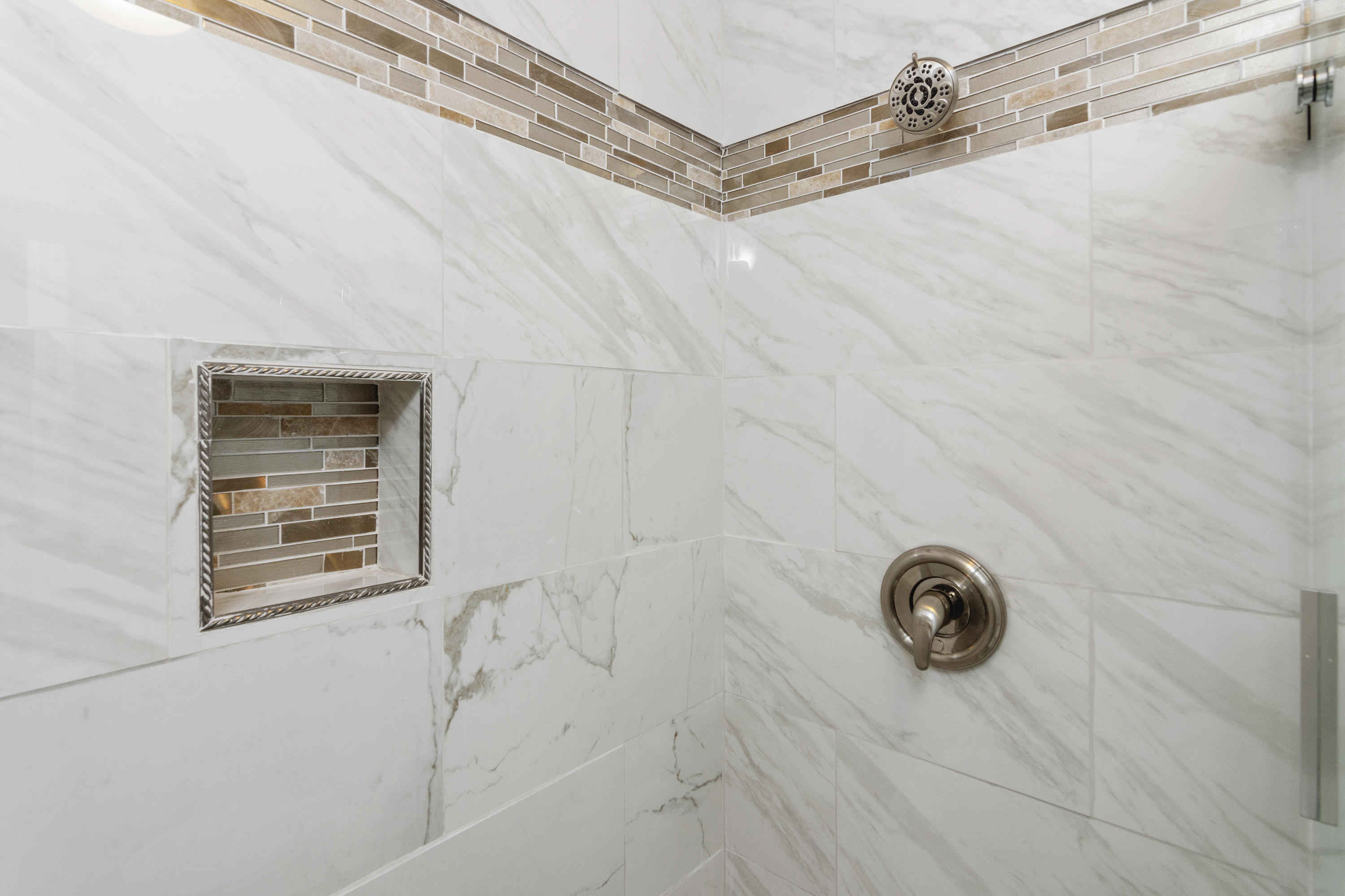 BELAIRE ESTATES - Residential