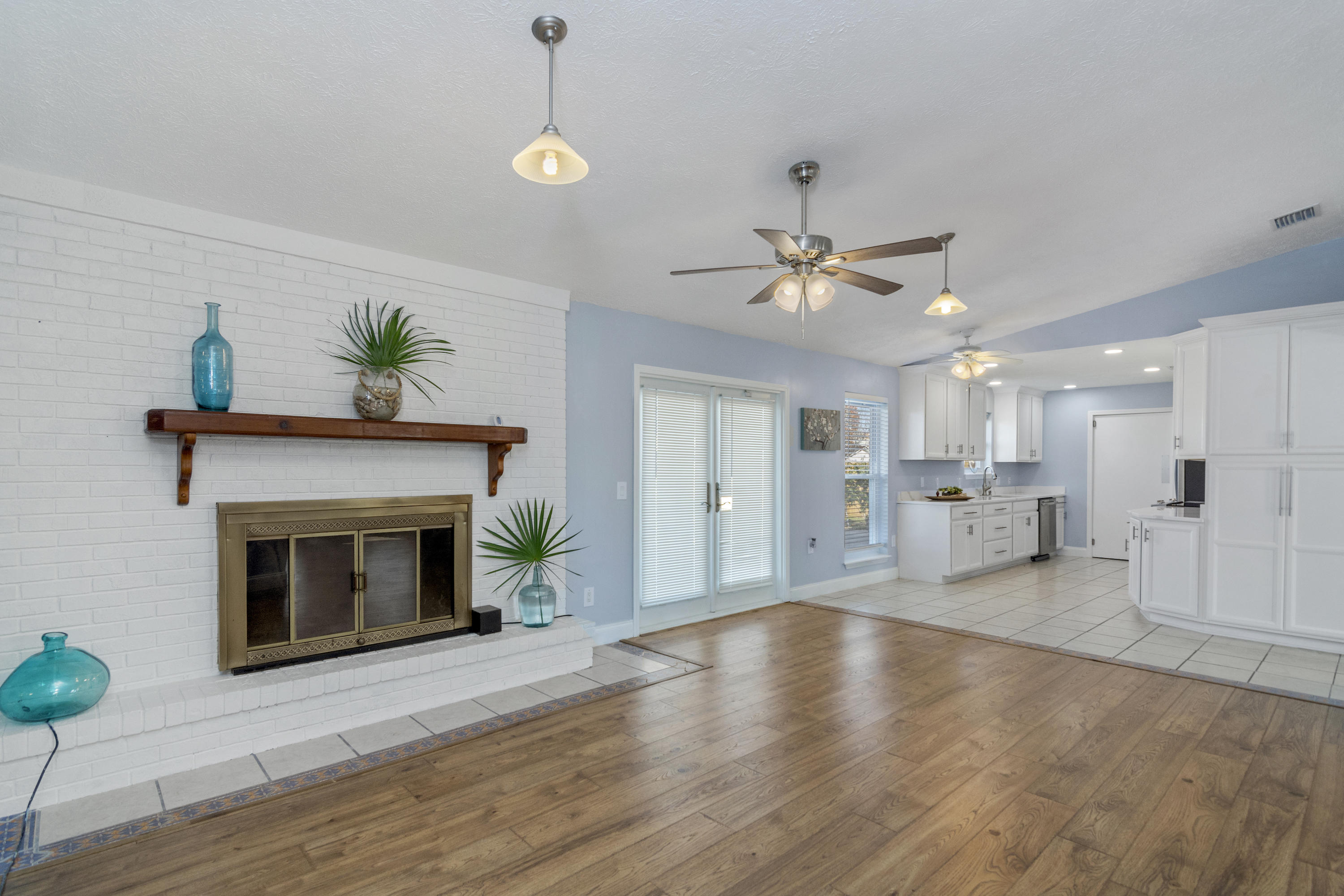 BELAIRE ESTATES - Residential