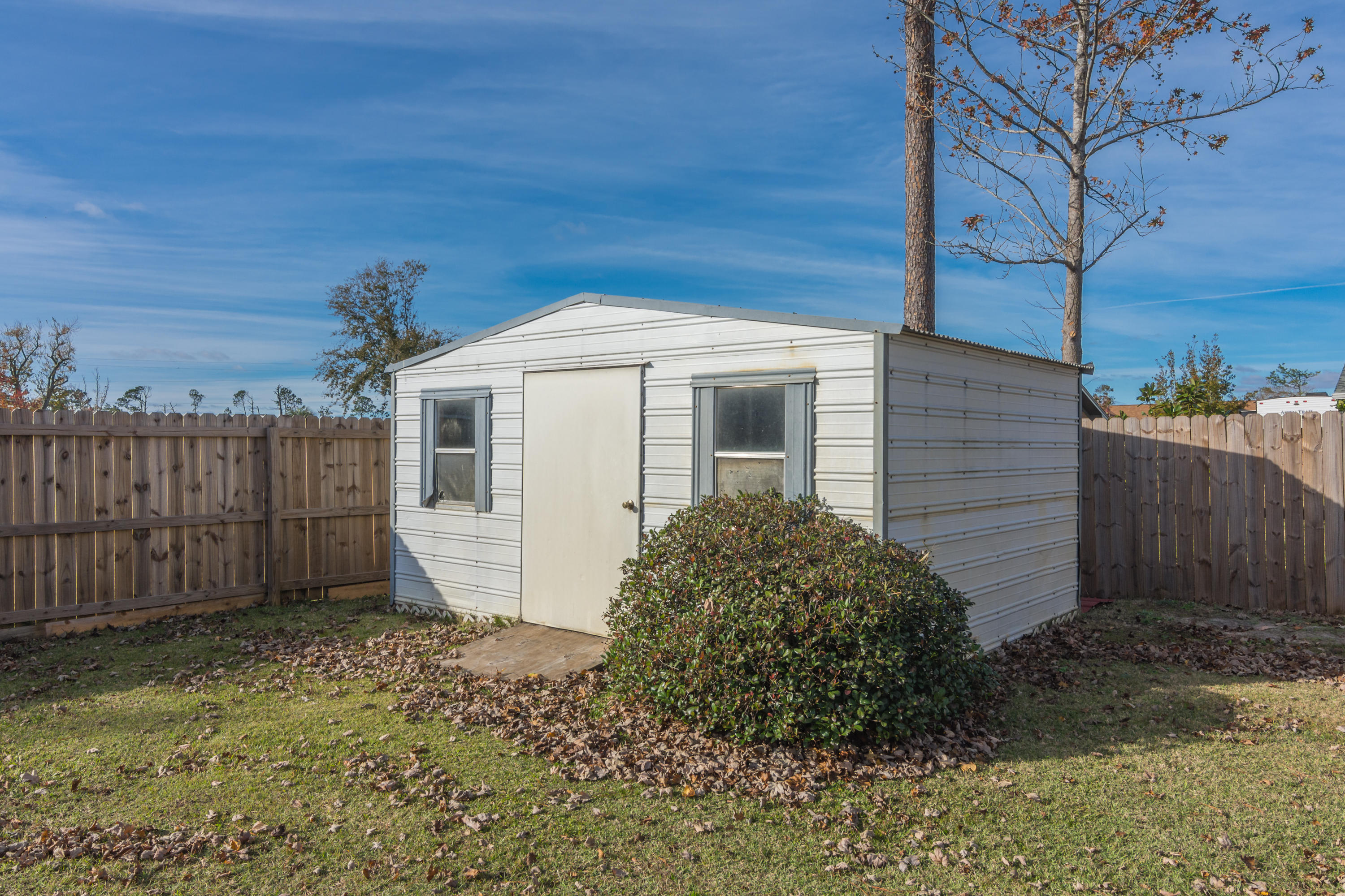 BELAIRE ESTATES - Residential