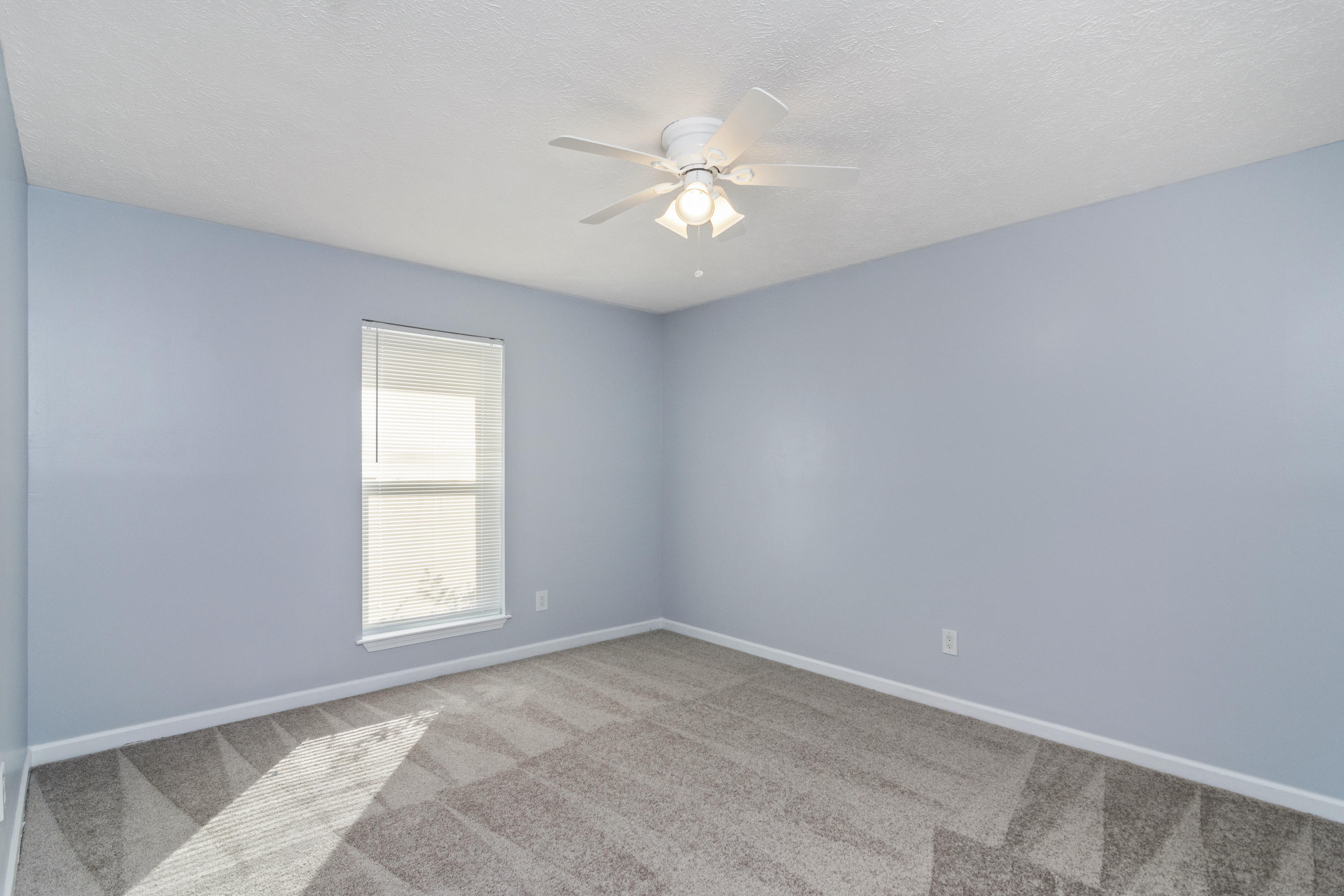 BELAIRE ESTATES - Residential