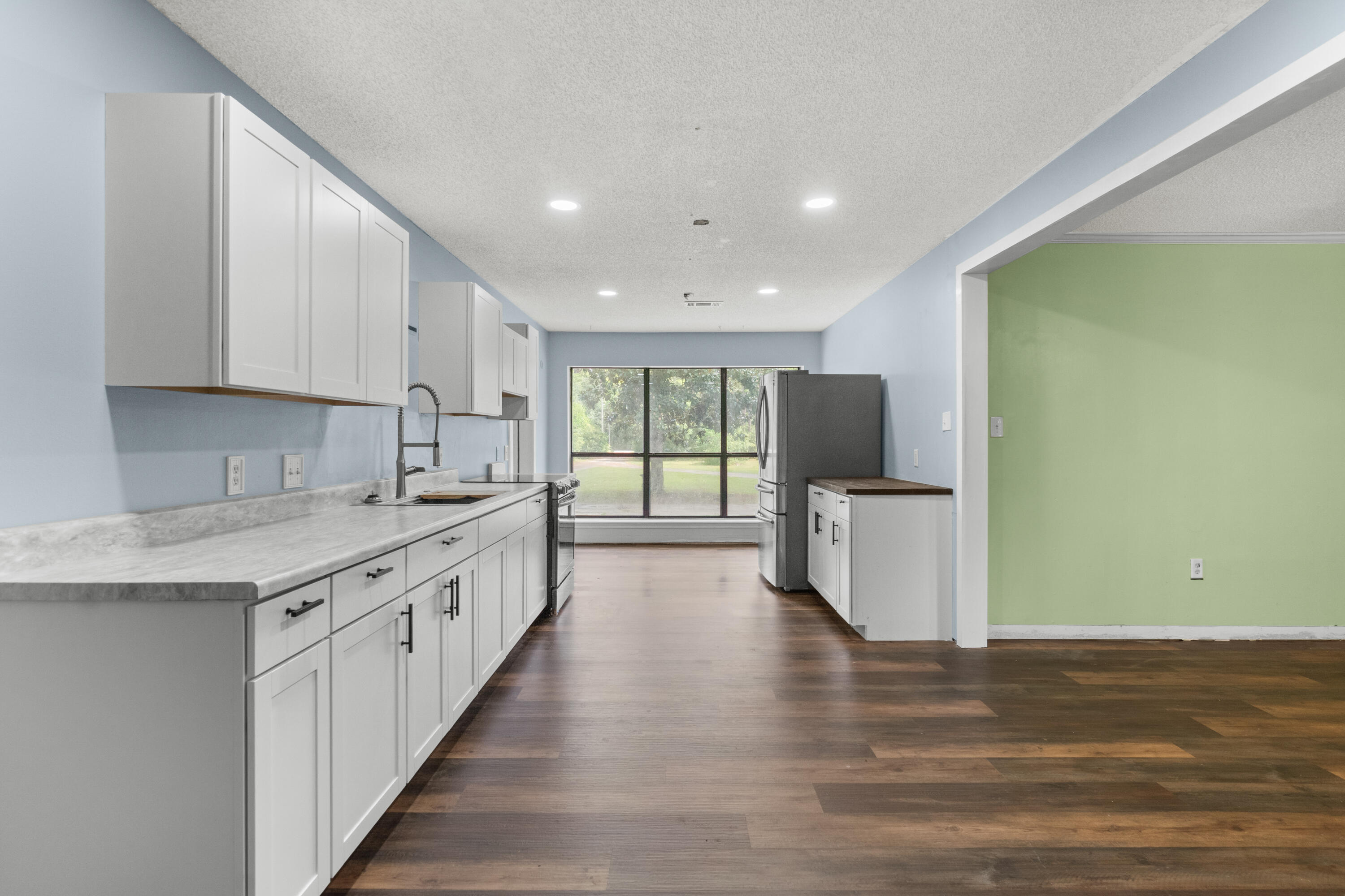 KAM AKERS - Residential