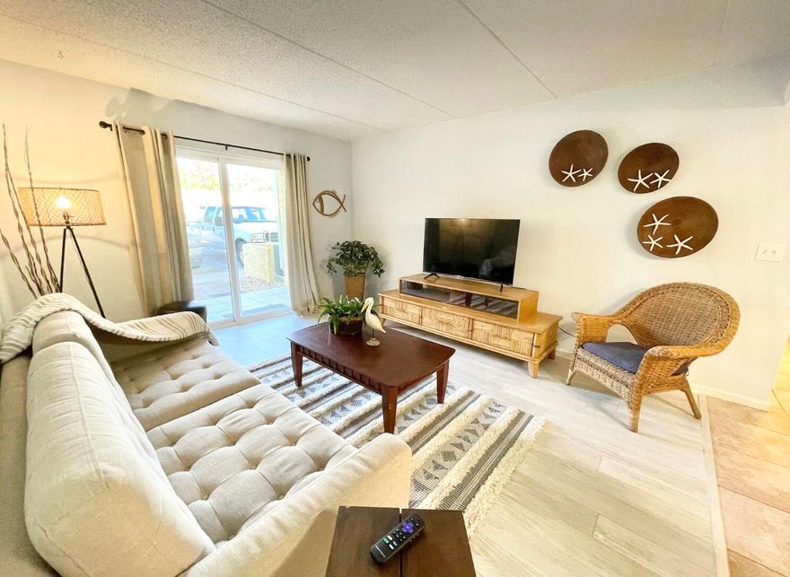 Waterfront Complex on Santa Rosa Sound/ Inter coastal  Waterway. Enjoy waterfront living, kayaking and the sea breeze living. The condo is an Active Short Terms  Rental and can be Turn Key or your personal residence. The buyer can take over the reservations and start producing income right away. Ground floor condo for easy access to the parking lot. Enjoy the community  pool, fishing dock, and stunning views of the water in the back of the complex. Only 4 miles to Fort Walton Beach and 9 miles to Destin.