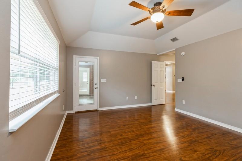 SPRING HILL ESTATES - Residential