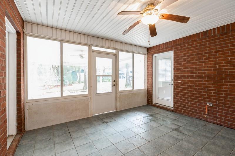 SPRING HILL ESTATES - Residential