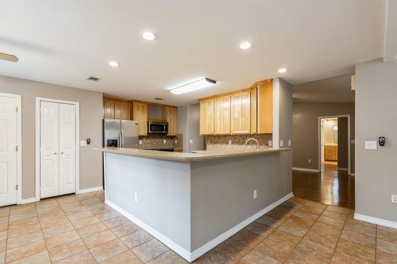 SPRING HILL ESTATES - Residential