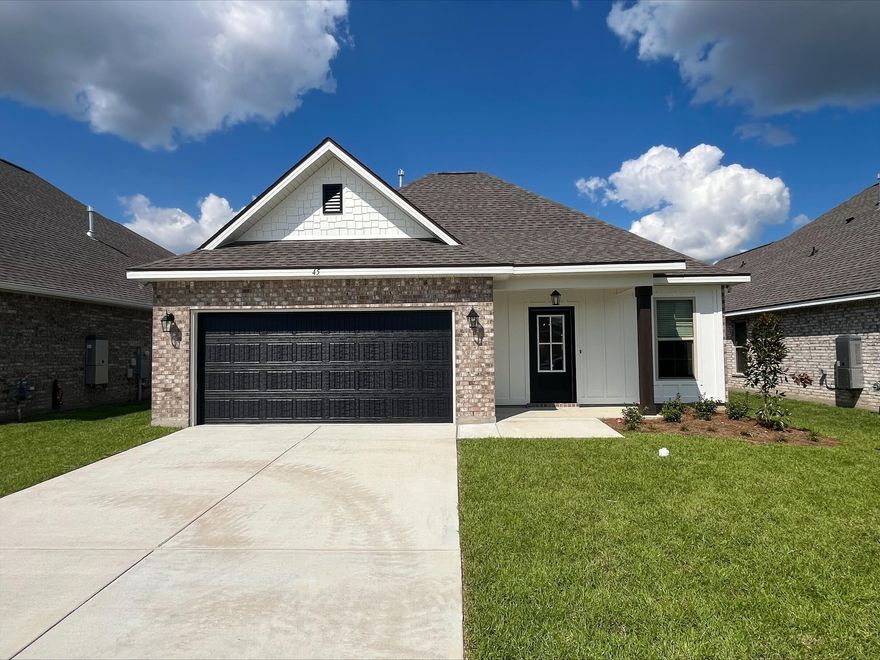 Awesome builder rate plus FREE refrigerator. Restrictions apply.The THOMAS III G in The Bluffs at Lafayette community offers a 4BR, 2.5BA open design. Upgrades added (list attached).Special Features: double vanity, garden tub, separate shower, and walk-in closet in master bath, kitchen island, walk-in pantry, boot bench in mudroom, covered porches, undermount sinks, LED lighting throughout, crown molding, ceiling fans in living and master, custom framed mirrors in baths, smoke and carbon monoxide detectors, landscaping, architectural 30-year shingles, flood lights, and more!Energy Efficient Features: tankless gas water heater, gas kitchen appliance package, vinyl low E windows, and more! Energy Star Partner.