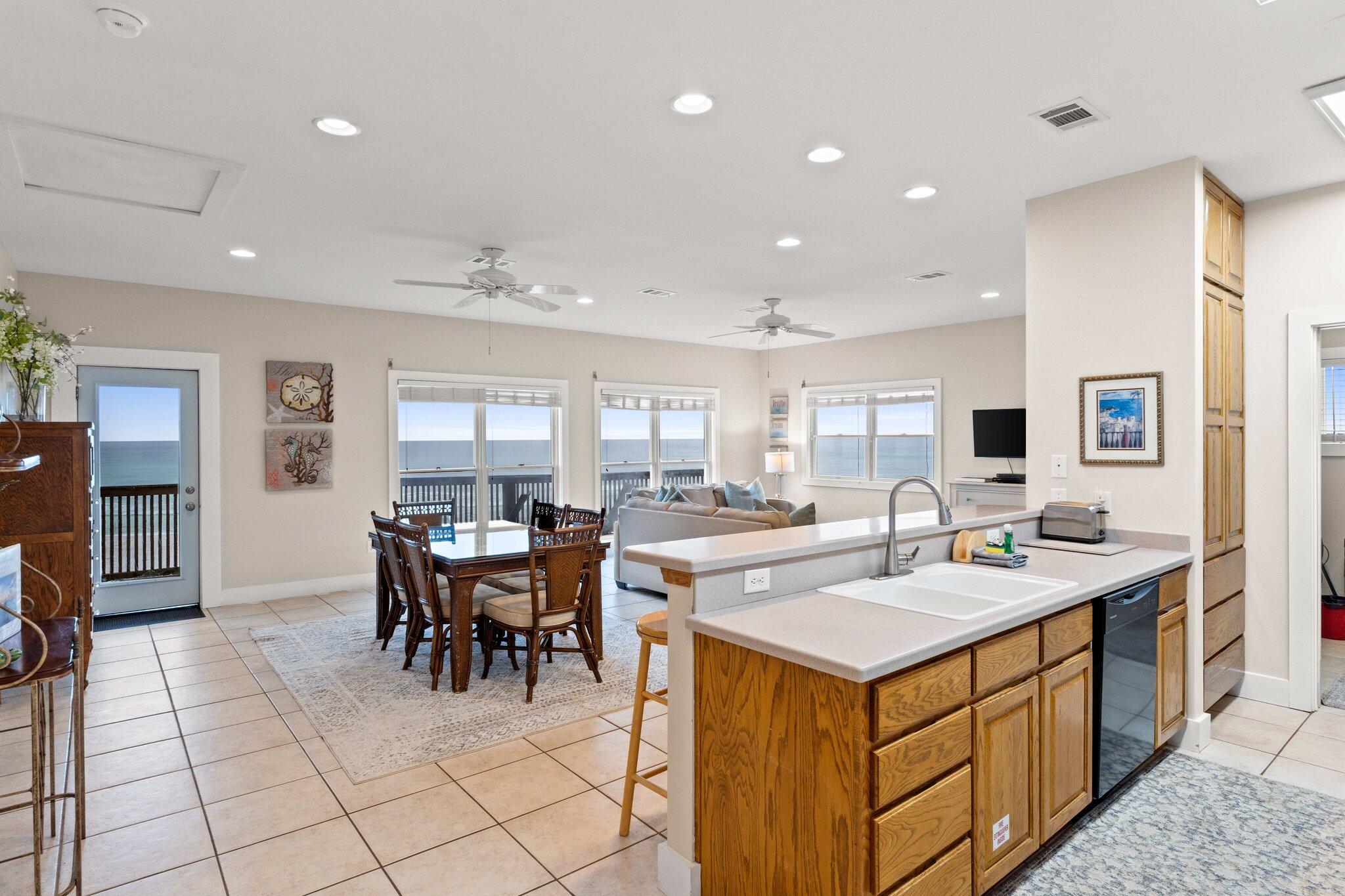 VAN WAY BEACH - Residential