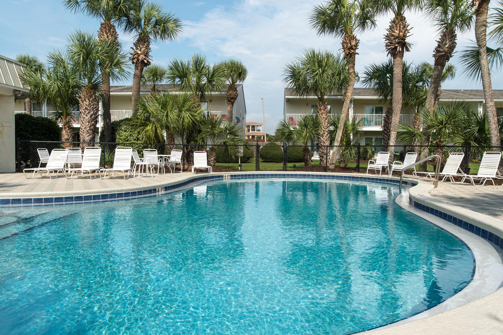 SUMMERHOUSE T/H - Residential