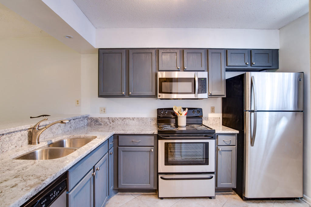 SUMMERHOUSE T/H - Residential