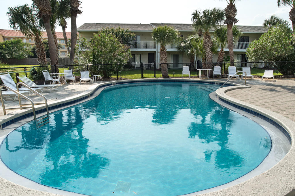 SUMMERHOUSE T/H - Residential