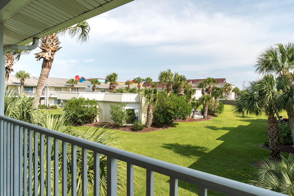 SUMMERHOUSE T/H - Residential