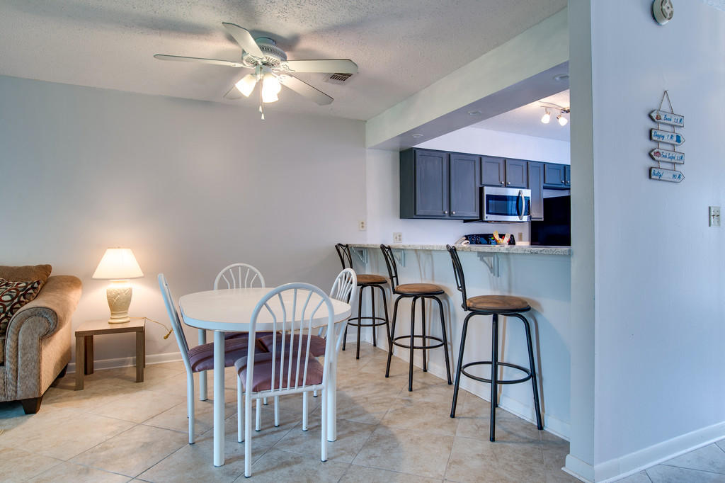 SUMMERHOUSE T/H - Residential