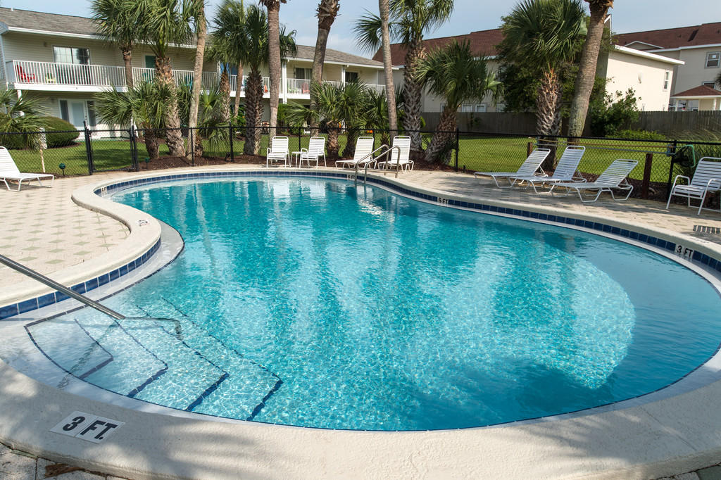 SUMMERHOUSE T/H - Residential