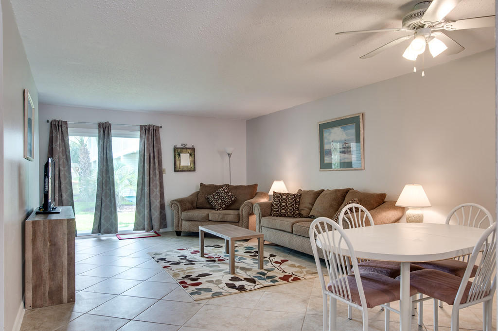 SUMMERHOUSE T/H - Residential