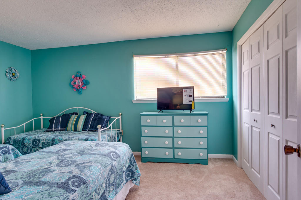 SUMMERHOUSE T/H - Residential