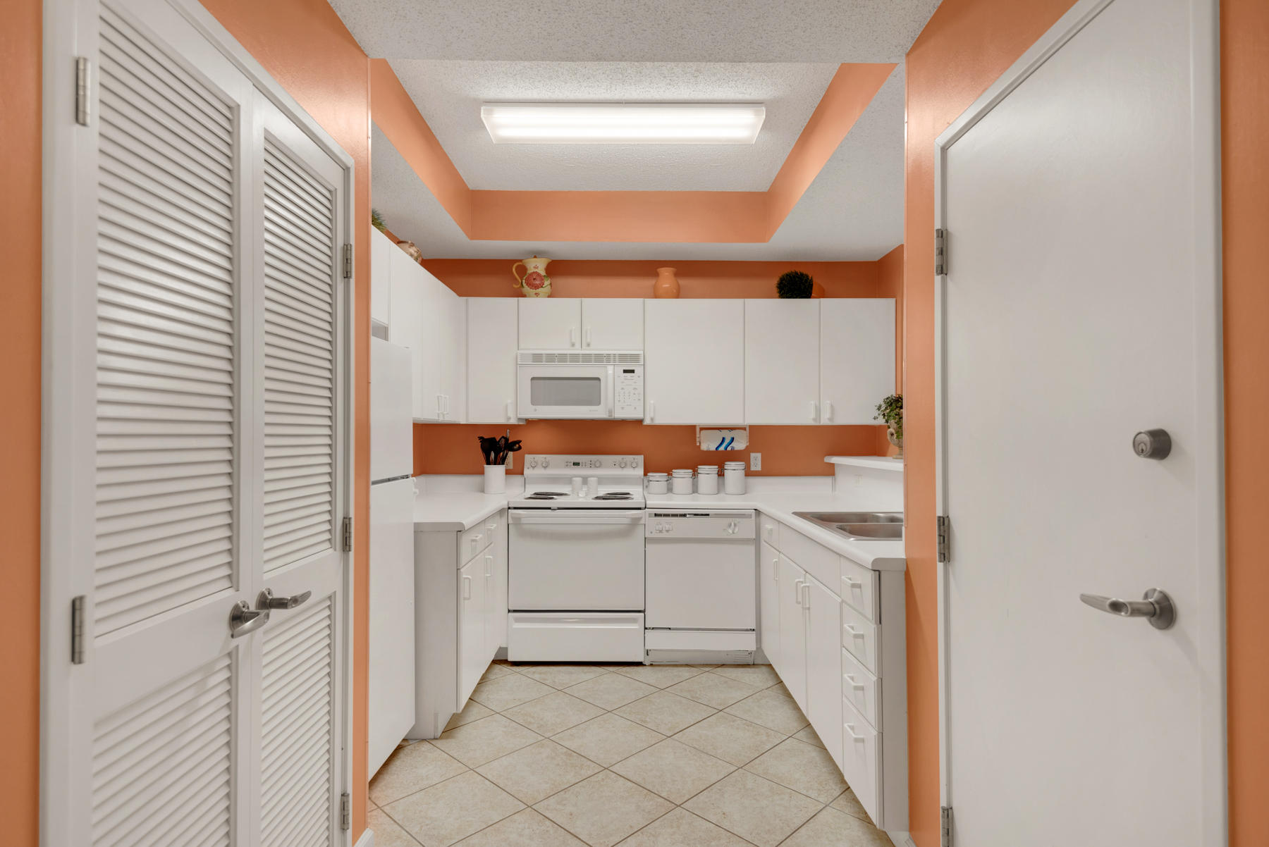 SUMMIT AT TOPS'L (THE) - Residential