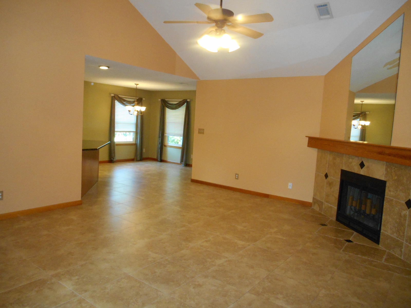 RAINBOWS END - Residential