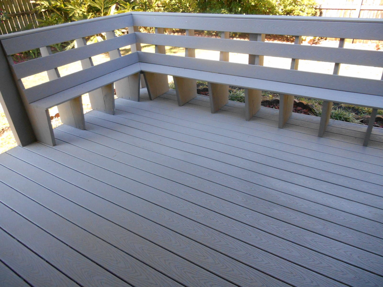 RAINBOWS END - Residential