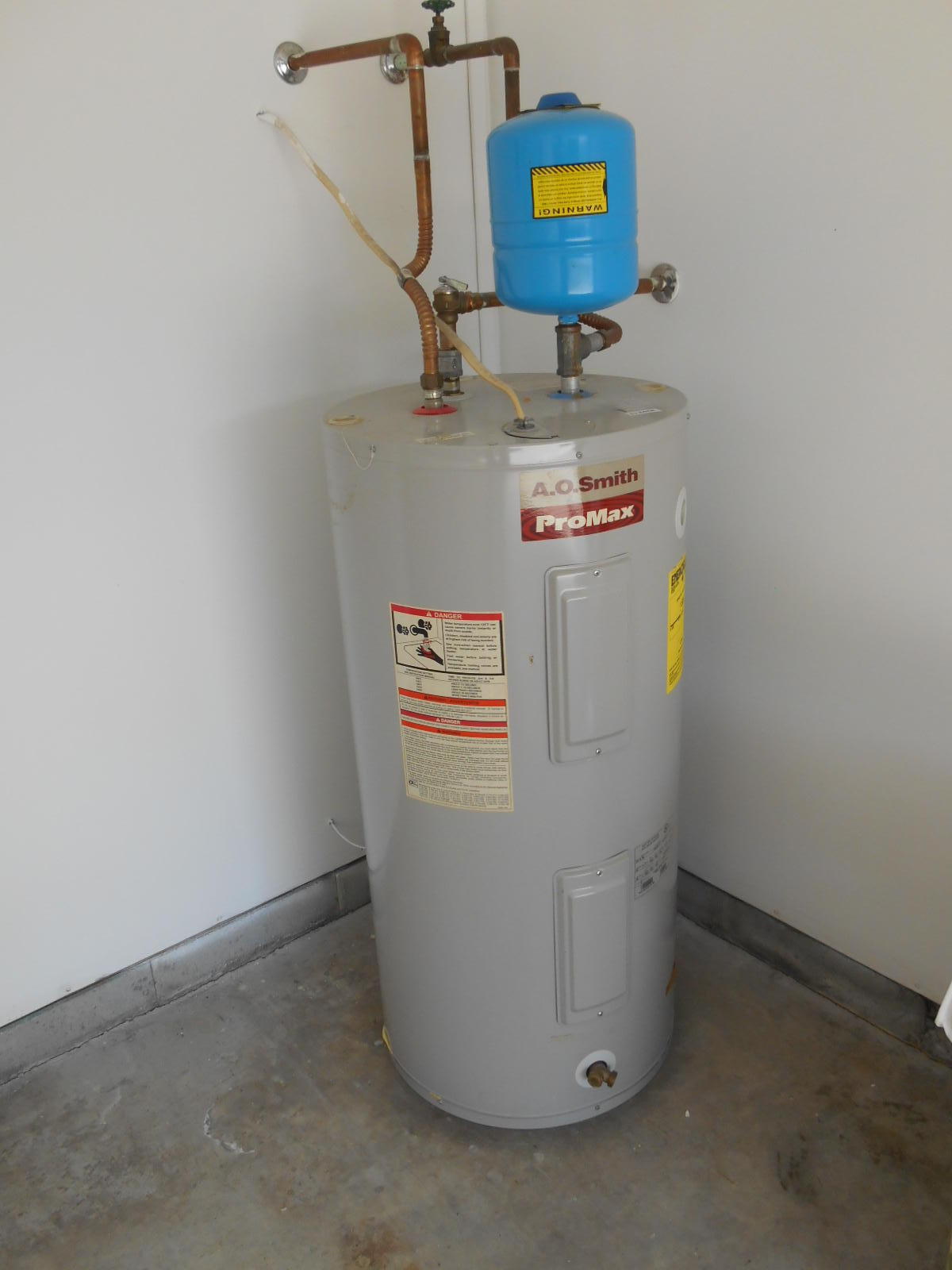 RAINBOWS END - Residential