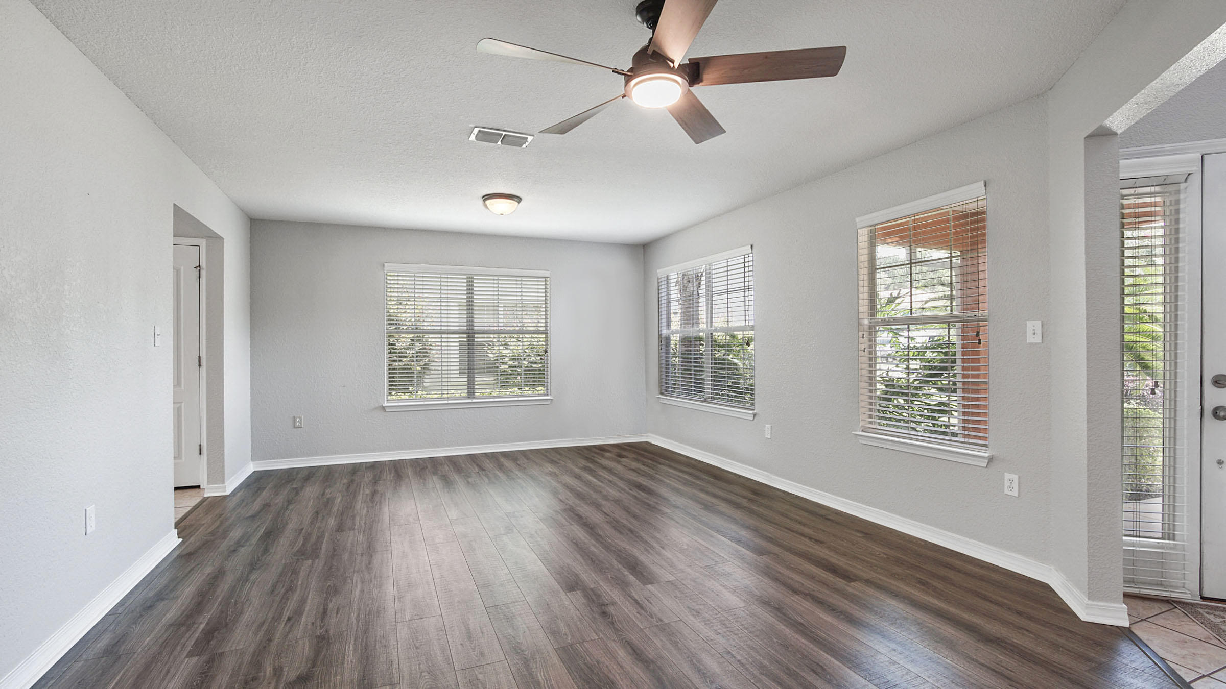 DRIFTWOOD ESTATES - Residential Lease