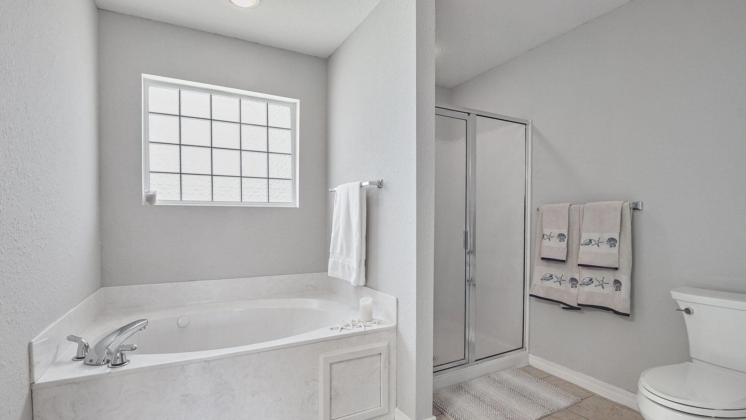 DRIFTWOOD ESTATES - Residential Lease