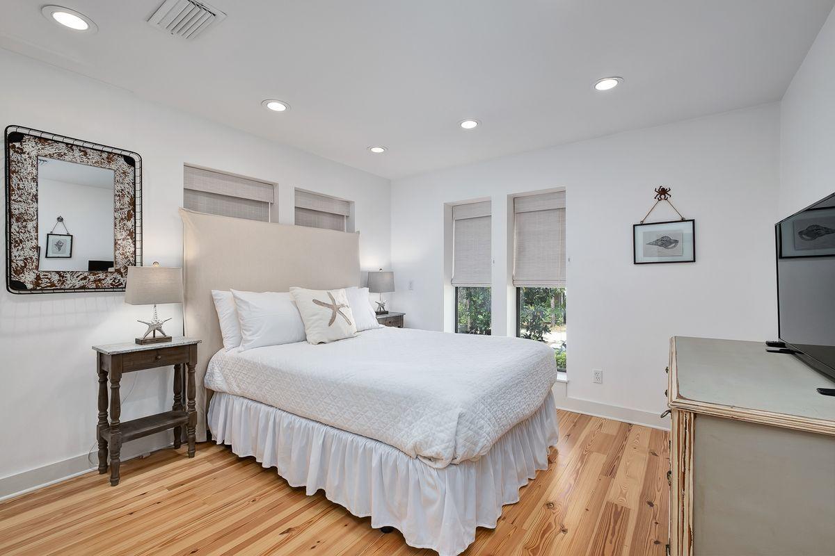 SEAGROVE 5TH ADDN - Residential