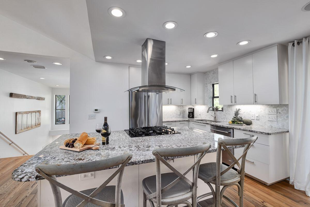SEAGROVE 5TH ADDN - Residential