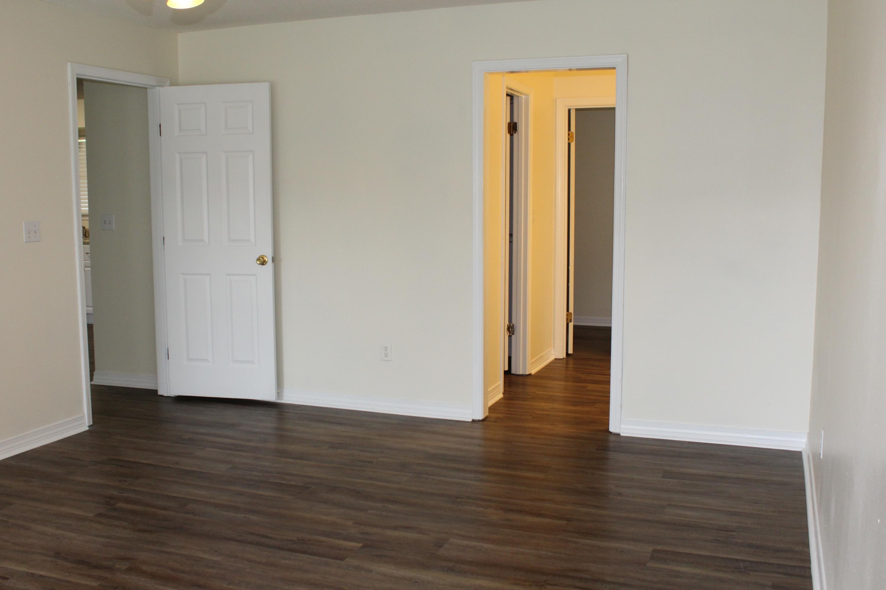 KELL-AIRE GARDENS - Residential