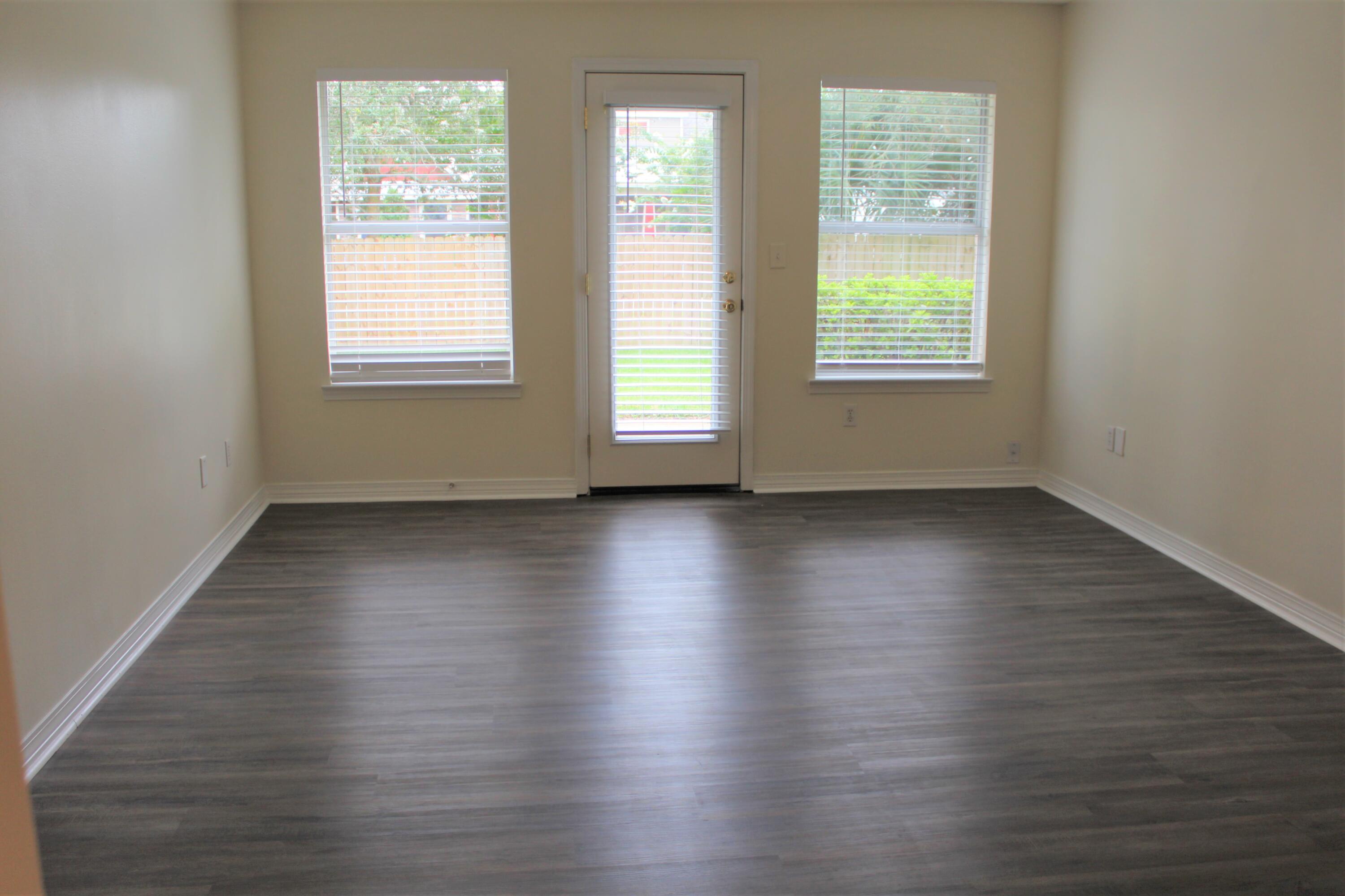 KELL-AIRE GARDENS - Residential